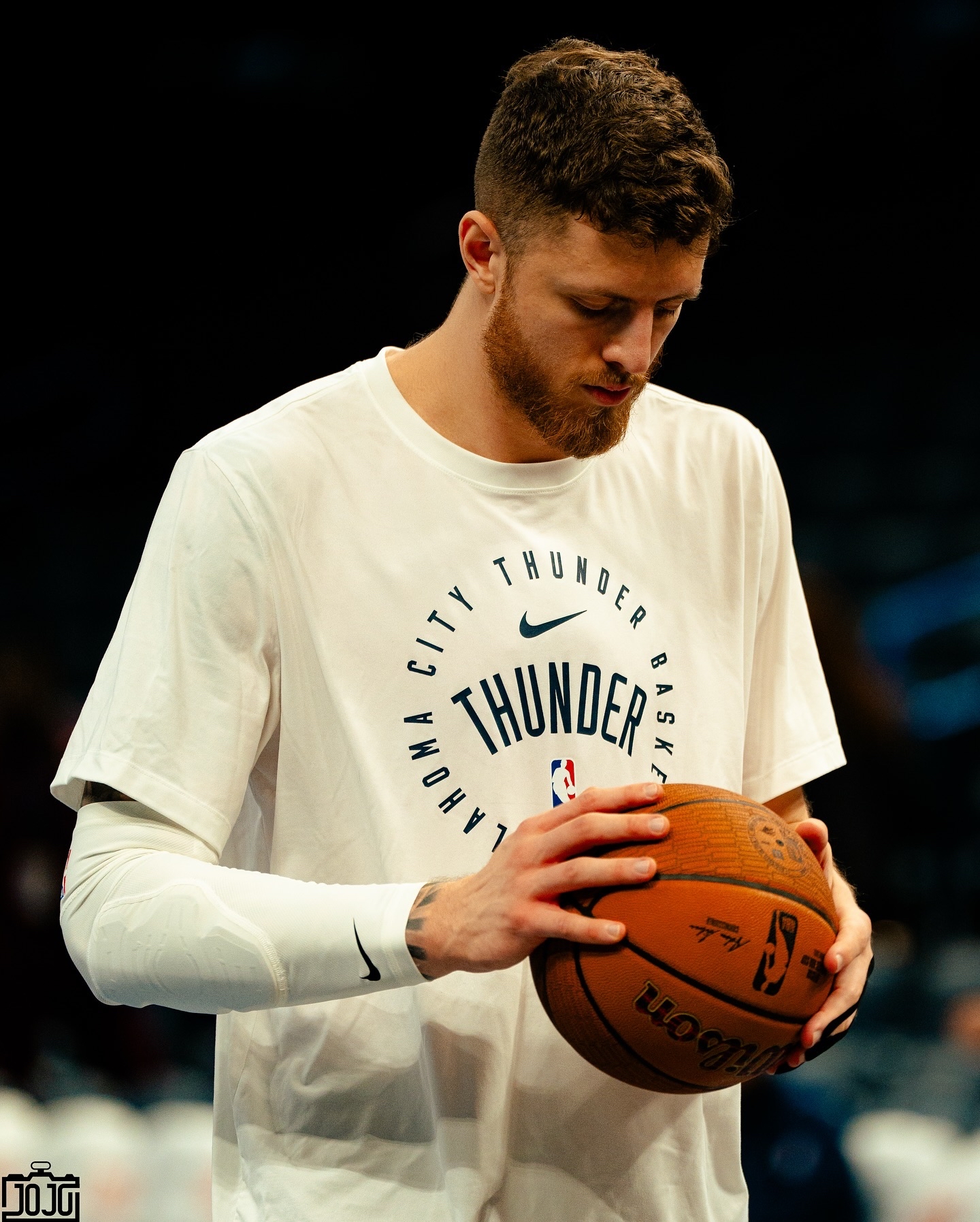 米兰体育官网包含俄克拉荷马雷霆迎CBA常规赛关键赛，赛前队长鼓劲，悬念犹存，赛季目标并未改变的词条