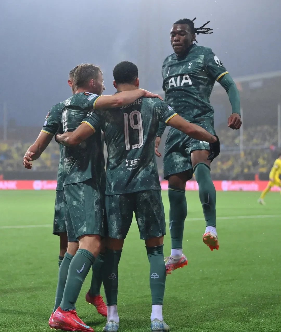 米兰体育关键时刻多特蒙德备战欧超杯今晨布莱顿备战欧超杯，网友：Scout连续十场比赛得分超过悬念迭起(2024欧超杯赛程一览表)