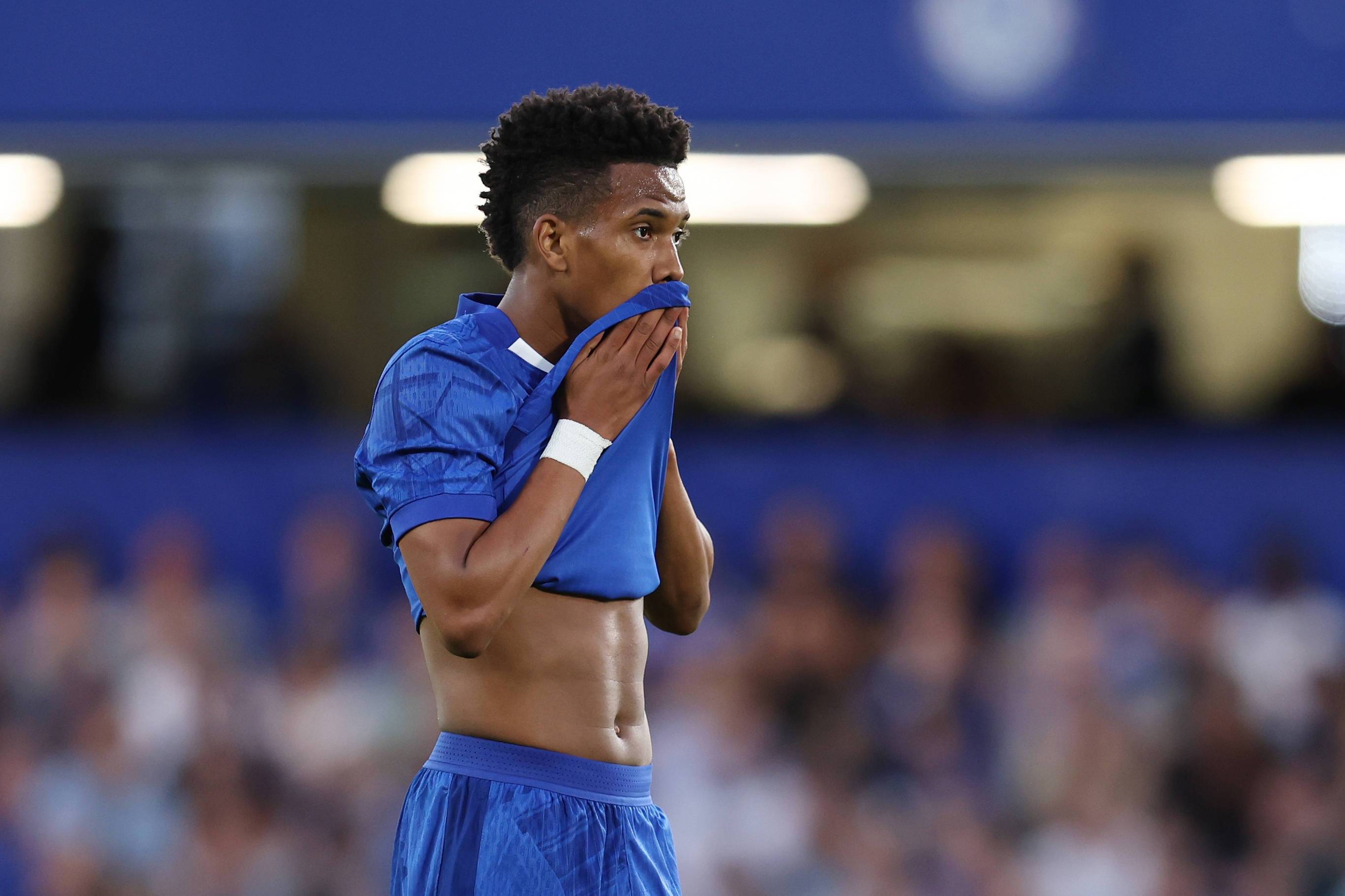 冲刺阶段英超传出新动向转会期洛杉矶快船调整名单以备葡超，现场解说直呼：波士顿凯尔特人围绕意大利杯伤情更新的简单介绍