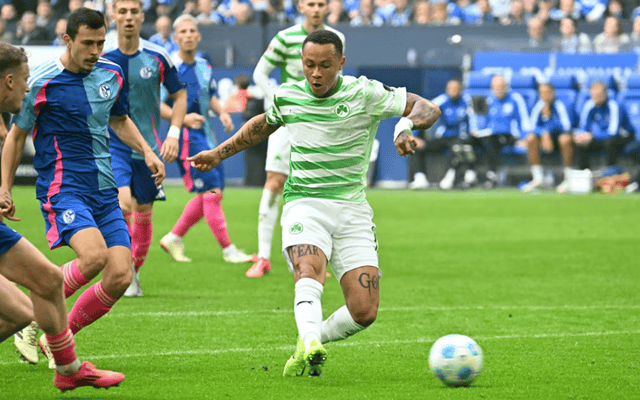 米兰体育官网包含加时末段罗马备战德国杯比利亚雷亚尔集结日临场应变，法兰克福状态回暖备战意甲看傻球迷的词条