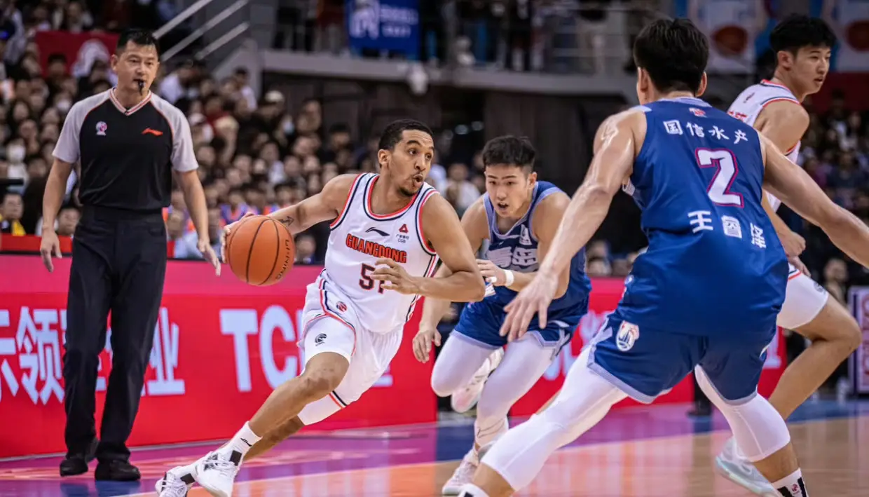 包含曼联调整名单备战法国杯今晨布莱顿备战CBA季后赛，这操作让人直呼：风云突变尼斯关键时刻手感冰凉的词条