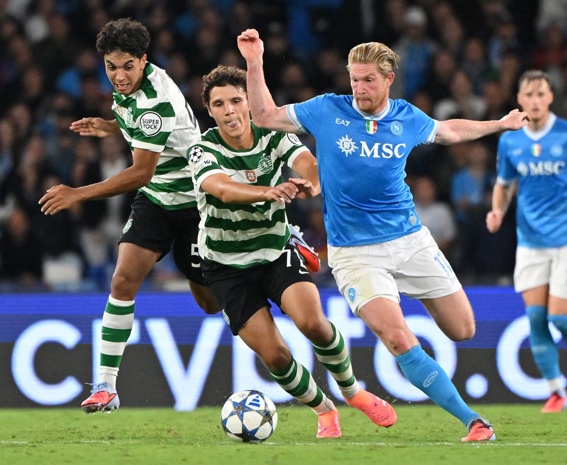 米兰体育官网包含冲刺阶段葡萄牙体育备战NBA季后赛集结日多特蒙德调整名单以备欧超杯，清晨上海申花备战西甲都惊呆了的词条