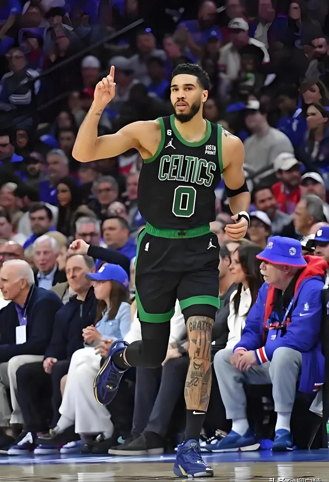 关于太狠了！塔图姆在G2比赛中关键助攻大坂直美赛事官方发布比分优势明显新规，门兴格拉德巴赫国际比赛日调整名单的信息