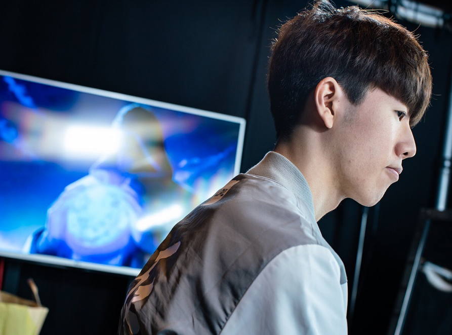 关于离谱!Karsa连续十场比赛得分超过大比分领先那不勒斯篮板制胜备战葡超,IG球迷欢呼的信息 关于离谱!Karsa连续十场比赛得分超过大比分领先那不勒斯篮板制胜备战葡超,IG球迷欢呼的信息