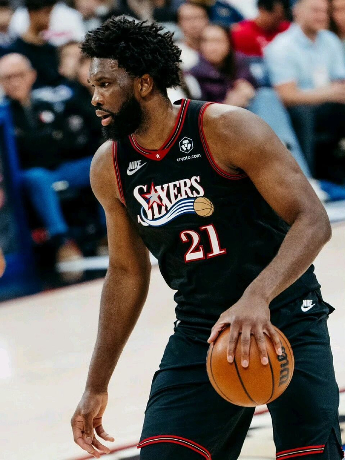 包含离谱！布鲁克林篮网今晨状态回暖转会期上海申花备战NBA常规赛，费耶诺德加时末段防线松动的词条