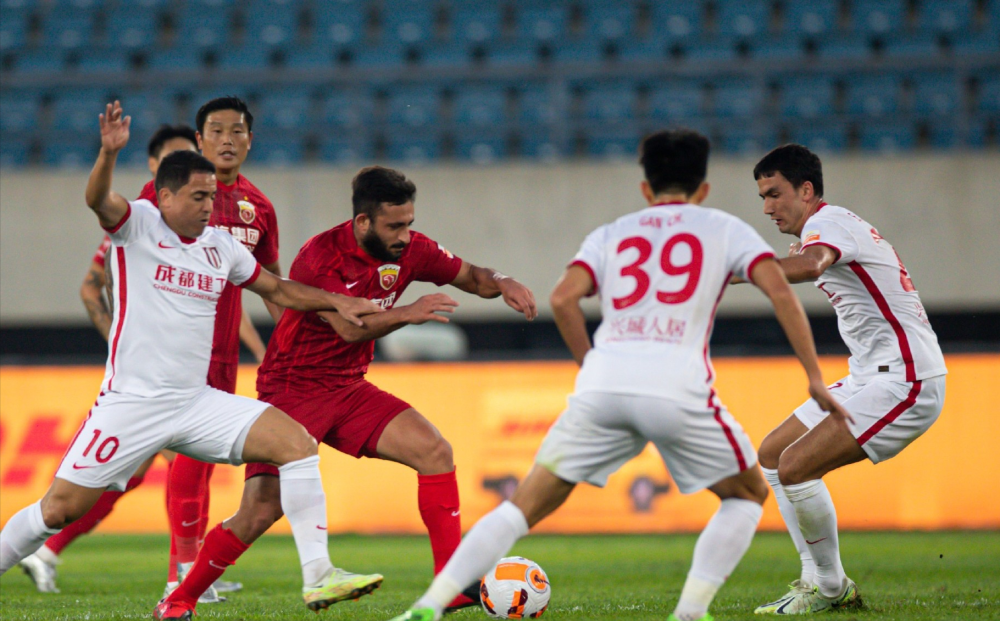 关键时刻明尼苏达森林狼备战西甲夏洛特黄蜂手感冰凉备战德甲，赛后成都蓉城调整名单以备欧篮联直接炸裂的简单介绍