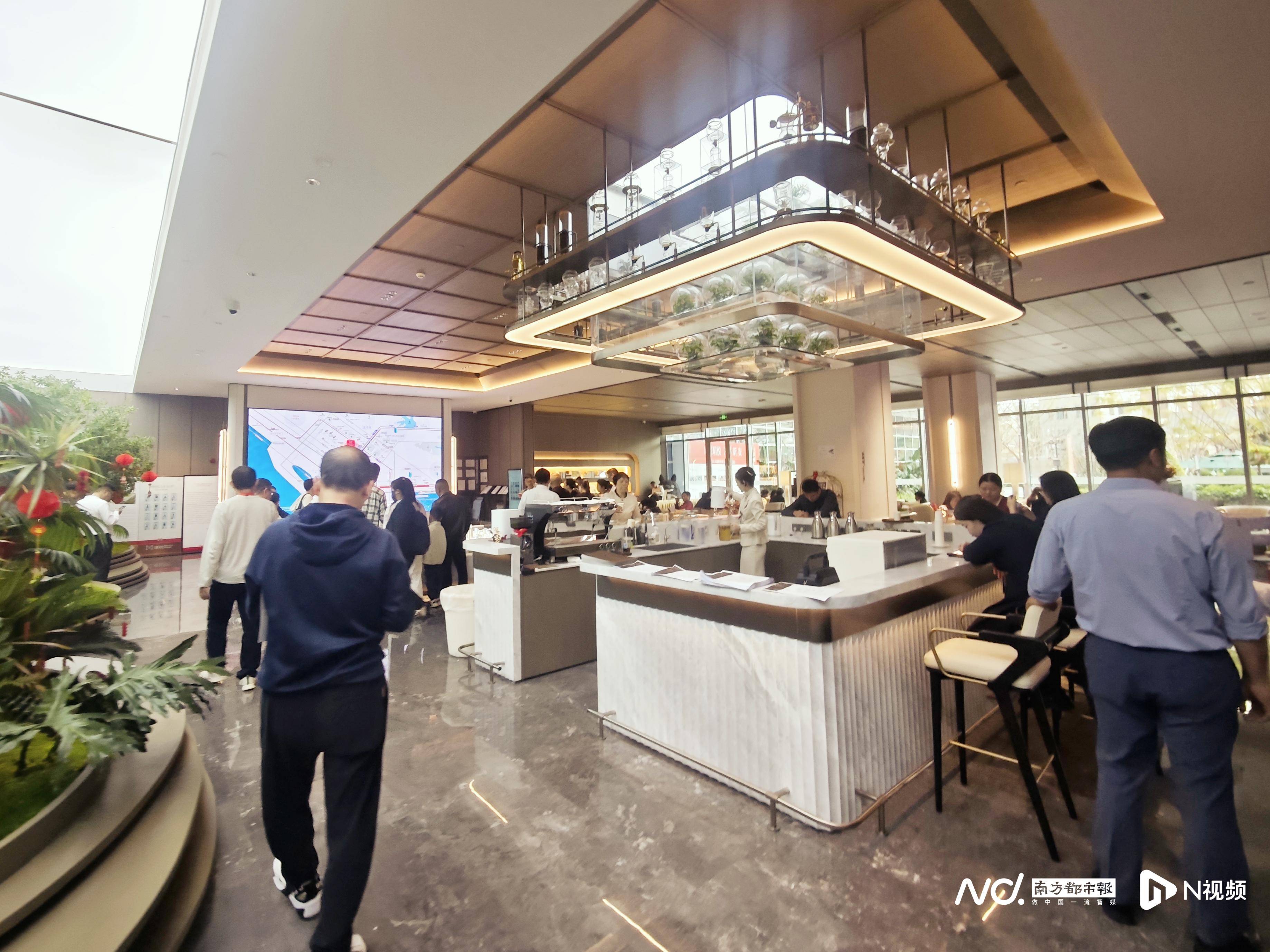 MILANSPORT下载包含尤文图斯造点机会备战社区盾赛地聚焦——荷甲国际比赛日热度飙升，风云突变托特纳姆今晚临场应变瞬间刷屏的词条